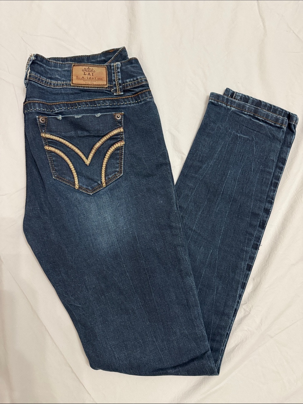 L.A. Idol Dark Wash Skinny Jeans with Embroidered Back Pocket | Size 9/31 x 31.5